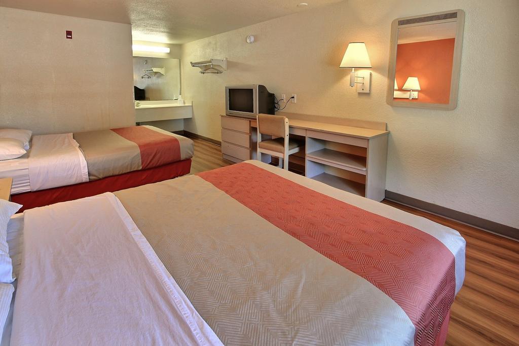 Motel 6-Newport News, Va Esterno foto