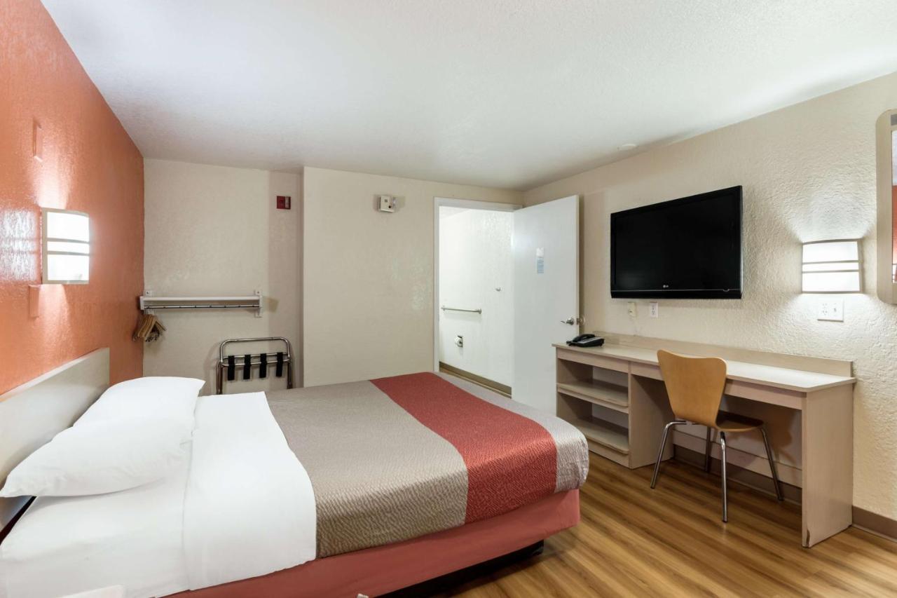 Motel 6-Newport News, Va Esterno foto